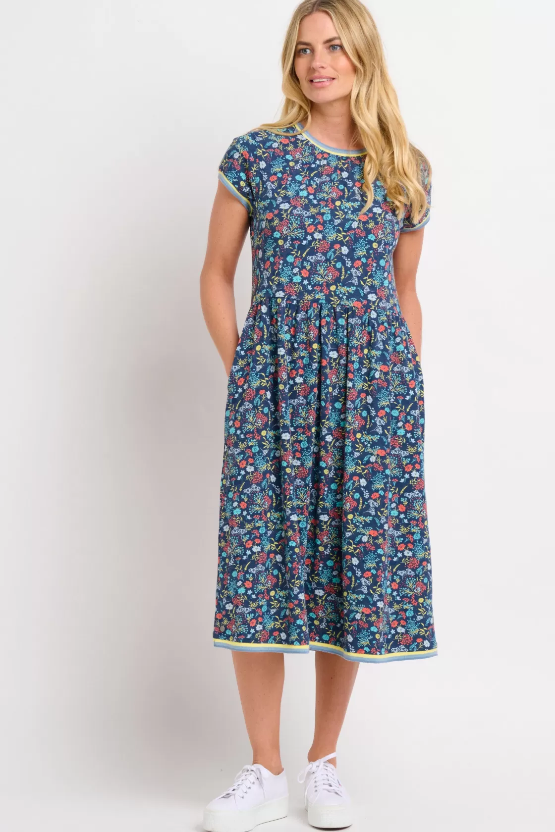 Dresses>Brakeburn Vintage Ditsy Midi Dress Blue